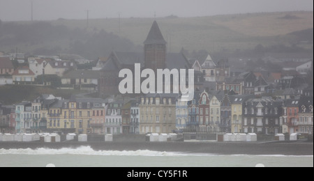 Stürmisch und bewölkten Tag, Mers-Les-Bains, Picardie, Frankreich Stockfoto