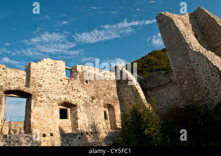 Mittelalterliche Burg oberhalb Samobor, in der Nähe von Zagreb, Kroatien Stockfoto