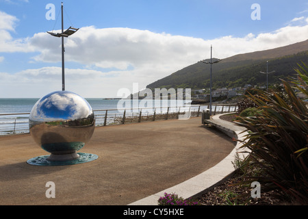 Die Strandpromenade des Seebades an der Ostküste bei Newcastle, County Down, Nordirland, Vereinigtes Königreich Stockfoto