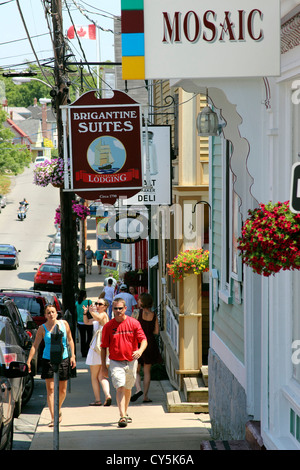 Kanada Nova Scotia Eastern Shore Atlantic Coast Lunenburg Seeprovinzen bunte Straße Zeichen Montague St. Darstellung lokaler Stockfoto