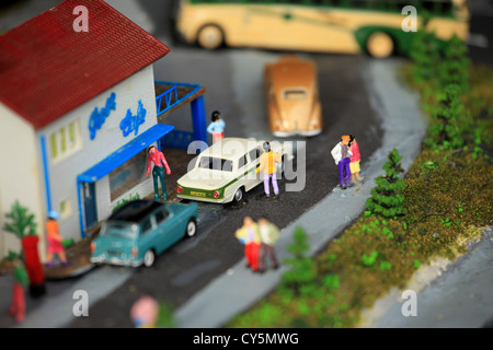 Miniatur oder Modell Stadt mit Gebäuden und Fahrzeugen Stockfoto