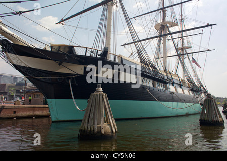 USS Constellation, die letzte alle Segel-Kriegsschiff der US-Marine gebaut ist für die Öffentlichkeit als Museum in Baltimore Inner Harbor Stockfoto