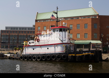 Schlepper, angedockt an Fells Point in Baltimore Inner Harbor Baltimore, Maryland USA Stockfoto