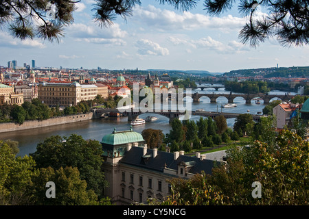 Überblick über die Moldau in Prag Stockfoto