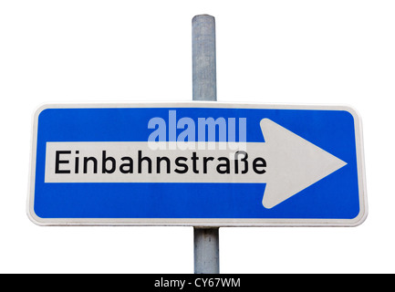 One way Straßenschild in deutscher Sprache (Einbahnstrasse), isoliert auf weißem Hintergrund Stockfoto