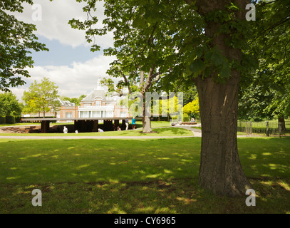 Der 2012 Serpentine Gallery Pavillon in den Kensington Gardens, London, UK. Stockfoto