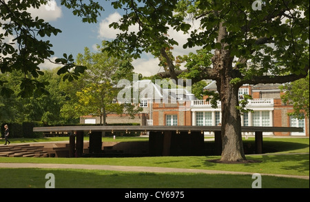 Der 2012 Serpentine Gallery Pavillon in Kensington Gardgens, London, UK. Stockfoto