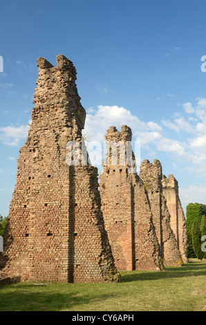 Überreste oder Ruinen des römischen Aquädukts Frejus Var Provence Frankreich Stockfoto