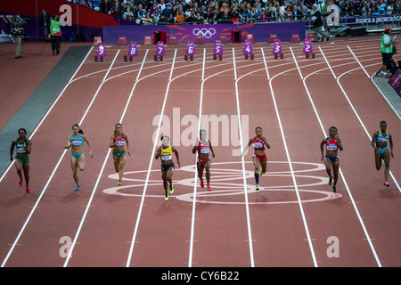 Damen 100m Halbfinale bei den Olympischen Sommerspielen 2012 in London Stockfoto