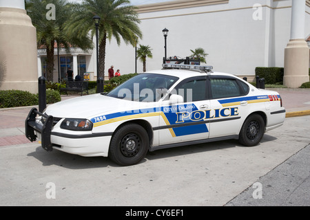 Stadt von Orlando Polizei Streifenwagen Patrol außerhalb einer Shopping Mall in Florida usa Stockfoto