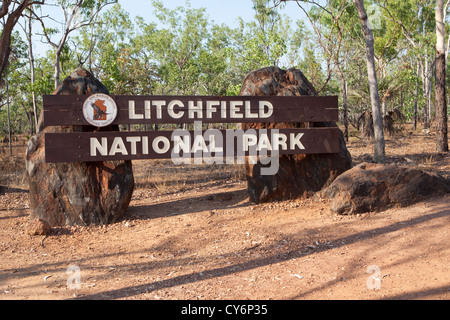 Eingangsschild zum Litchfield Nationalpark, Northern Territory, Australien. Stockfoto