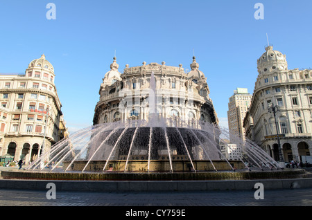 Brunnen auf Piazza Raffaele de Ferrari Platz - Geona, Italien Stockfoto
