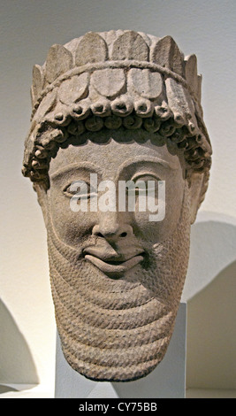 Kalkstein Männerkopf archaischen 5. Jahrhundert b.c.-zyprischen 33 cm Zypern Griechisch Griechenland Stockfoto