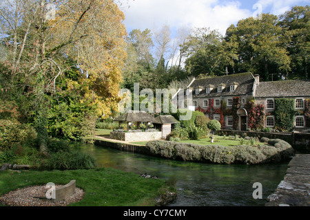 Bibury Gloucestershire Herbst Stockfoto