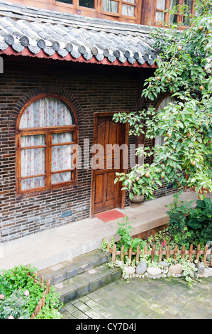 Traditionsgasthaus Naxi in Shuhe Altstadt von Lijiang, Weltkulturerbe Stockfoto