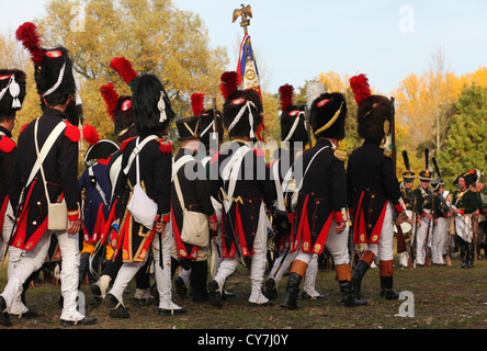 Französische Soldaten der Grande Armée während einer Rekonstruktion der Schlacht der Nationen am 16. bis 19. Oktober 1813 bei Leipzig, Deutschland. Stockfoto