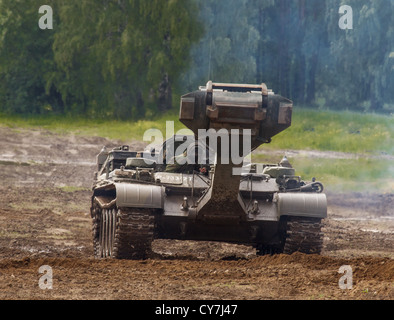 BLG - 60M 2 Bridgelayer Behälter der finnischen Armee. Stockfoto