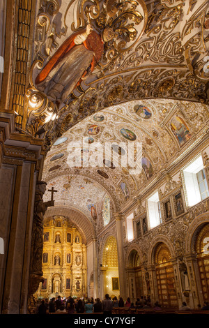 Barocke Innenausstattung der Kirche Santo Domingo in Oaxaca, Mexiko. Stockfoto