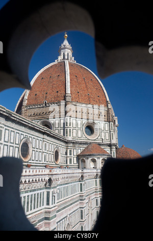 Brunelleschis Kuppel von Giottos Campanile Santa Maria del Fiore Dom Dom Florenz Florenz Toskana Italien gesehen Stockfoto