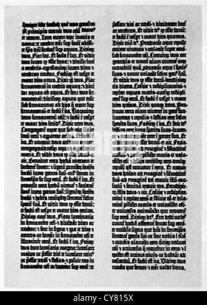 Eine Seite von Gutenbergs 42 Linie Bibel, ursprünglich im Jahre 1455 gedruckt Stockfoto
