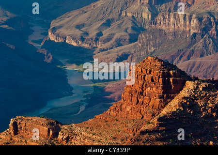 Colorado River wie gesehen von Lipan Point, South Rim, Grand Canyon Nationalpark in Arizona Stockfoto