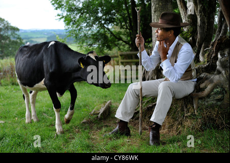 Wilfred Emmanuel-Jones betreibt ein Vieh auf dem Bauernhof in Devon und besitzt der schwarze Bauer Fleischprodukte Aug 2009 Marke Stockfoto