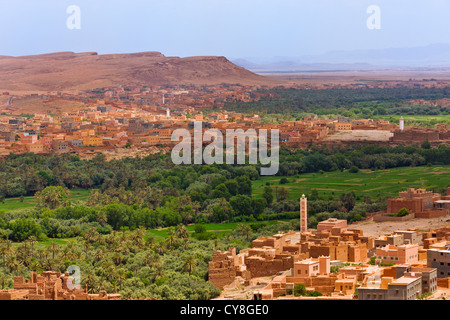 Alten Kasbah in (Todra) Todgha-Schlucht Dades Tal (Tal der tausend Casbahs). Marokko Stockfoto