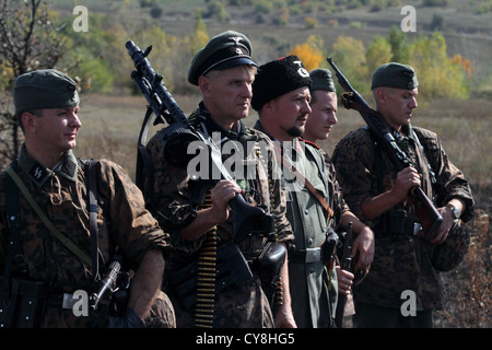 normale SS und Kosaken, kämpfte auf der Seite der Wehrmacht Stockfoto