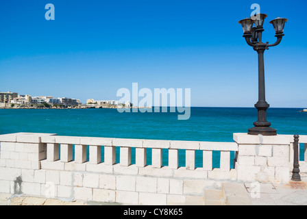 Panoramablick auf einen Port, Otranto, Apulien, Italien Stockfoto