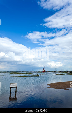 Flut an Tollesbury Überschwemmungen Straße Stockfoto