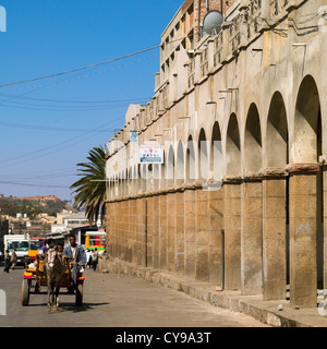 Arkaden In Asmara, Eritrea Stockfoto