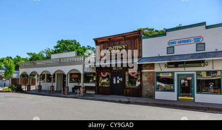 Jamestown, Kalifornien - historische Goldrush Township in der Nähe der Minen "Motherlode". Jimtown Trading Co und Antiquitäten Geschäft. Stockfoto