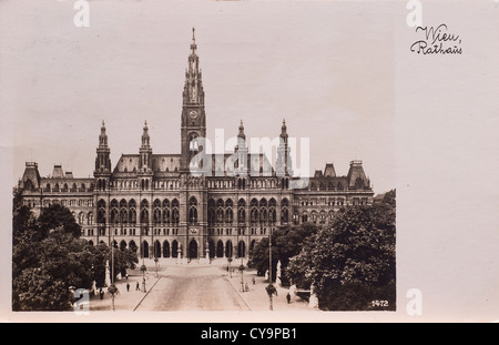 Das Wiener Rathaus in eine alte Postkarte Stockfoto