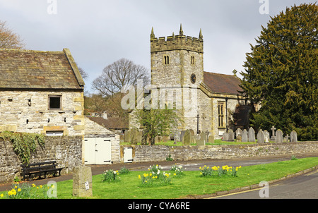 Pfarrkirche der Heiligen Dreifaltigkeit, in der englischen Dorf Ashford im Wasser in der Nähe von Bakewell in Derbyshire Peak District National Park England Großbritannien Stockfoto