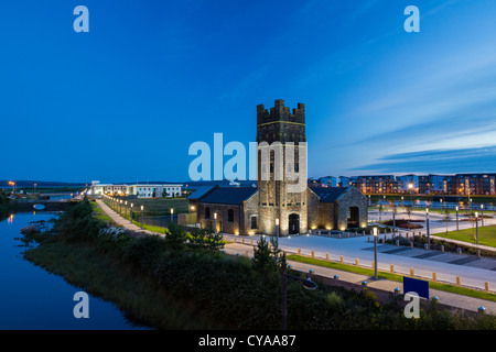 Sosban Restaurant, North Dock, Llanelli, Refurbished hydraulischer Aufsatz in Llanelli Waterside, Millennium Küstenpark. Stockfoto