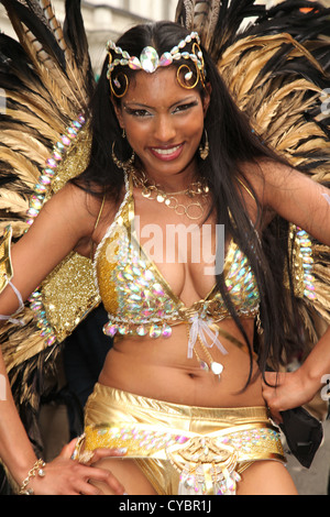 Ein Modell auf dem Nottinghill Carnival 2012 Stockfoto