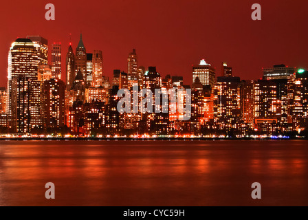 Lichter in der Skyline von New York Stockfoto