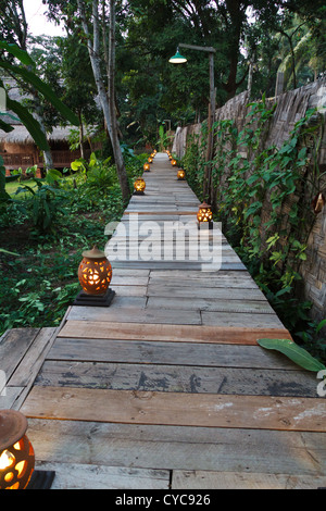 Garten des Bel Air Boutique Resort in Luang Prabang, Laos Stockfoto