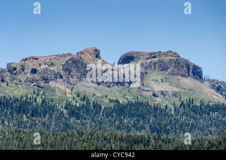 Sonora Pass, Sierra Nevada, Kalifornien - Donnell Vista Recreation area. Blick auf die Dardanellen ungewöhnliche Felsspitzen. Stockfoto