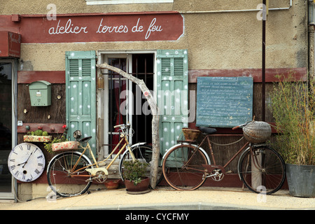 Workshop von Potter in Rustrel, Vaucluse, Provence, Frankreich Stockfoto