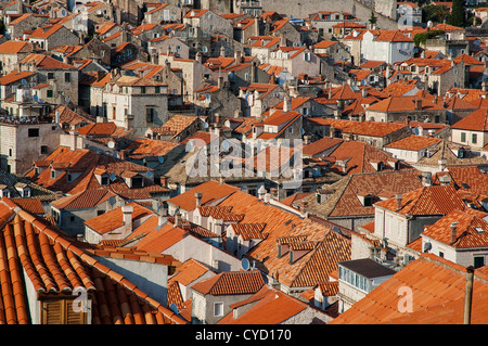 Dächer der Altstadt von Dubrovnik bei Sonnenuntergang Stockfoto