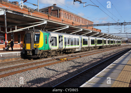 London Midland Bahn Haltestelle Rugby Okt 2012 Stockfoto