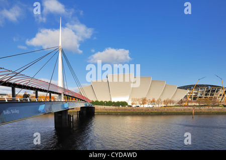 Bells-Brücke, Clyde Auditorium und neue Hydro Arena Gebäude im Gange Stockfoto