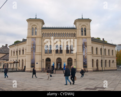 Preis in Oslo in der norwegischen Hauptstadt Oslo, hat informative Ausstellungen über die Preisträger und ihre Arbeit in einem ehemaligen Bahnhof Stockfoto