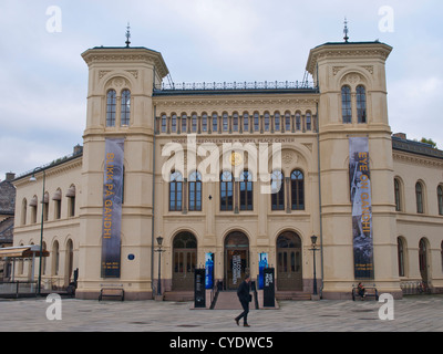 Preis in Oslo in der norwegischen Hauptstadt Oslo, hat informative Ausstellungen über die Preisträger und ihre Arbeit in einem ehemaligen Bahnhof Stockfoto