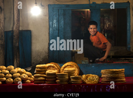 Uygur Bagels und Brot im alten Kashgar, Xinjiang Uyghur autonome Region, China Stockfoto