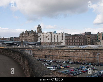 Edinburgh Schottland, Hauptbahnhof Waverley von der Market street Stockfoto