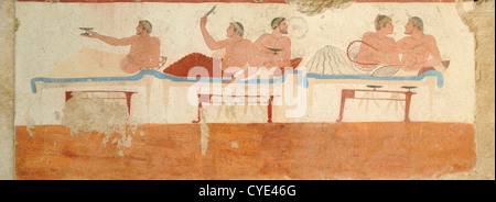Das Grab des Tauchers: Das Symposium von Tempa dei Prete. Das Museum in Paestum, Website der griechischen und römischen bleibt, Italien Stockfoto
