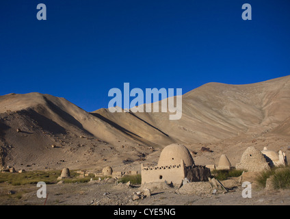 Kirgisische Gräber in der Nähe von Karakul See, Xinjiang Uyghur autonome Region, China Stockfoto