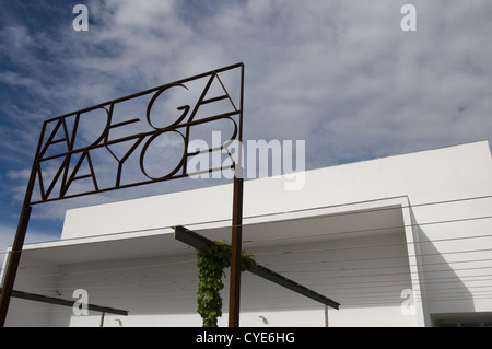 Adega Bürgermeister Weingut, von Siza Vieira entworfen. Alentejo, südlich von Portugal. Stockfoto